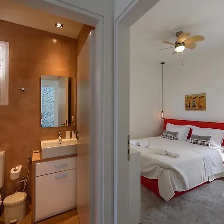 Lidia Beach Suites 科基诺斯皮格斯