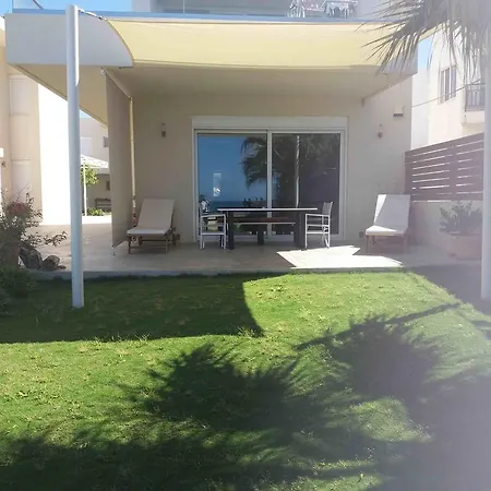 公寓 Lidia Beach Suites *