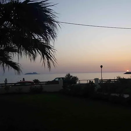 Lidia Beach Suites *