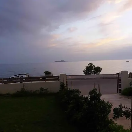 Lidia Beach Suites